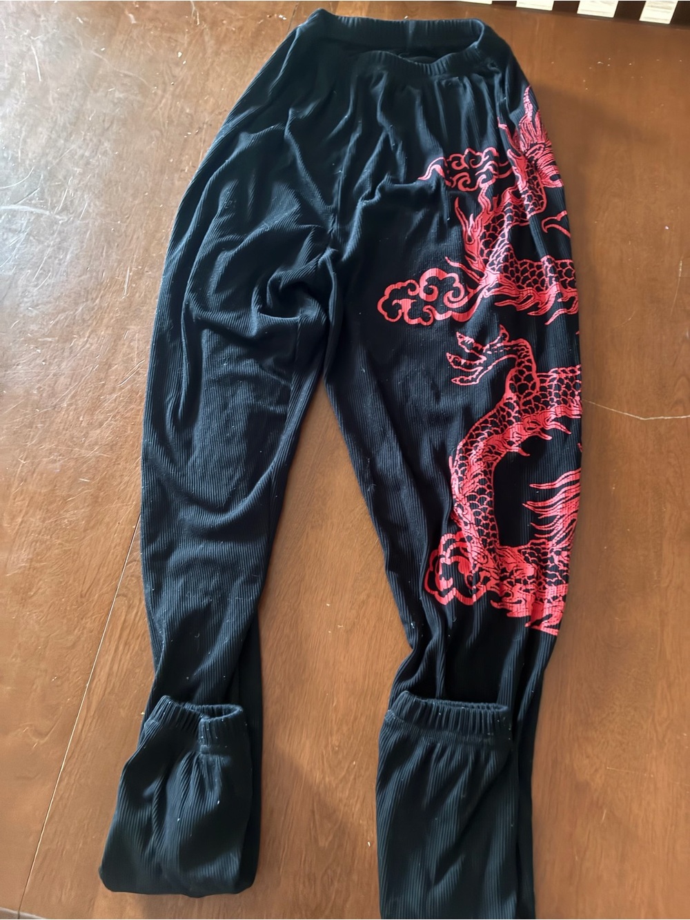 SHEIN Black Leggings with Red Dragon Print